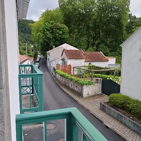 A Vista Dos Verdes * Furnas (Azores)